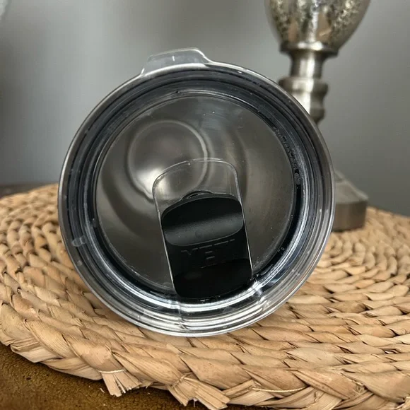 YETI Olive Green Rambler 30 oz Stainless Steel Tumbler w/MagSlider Lid - Picture 10 of 15